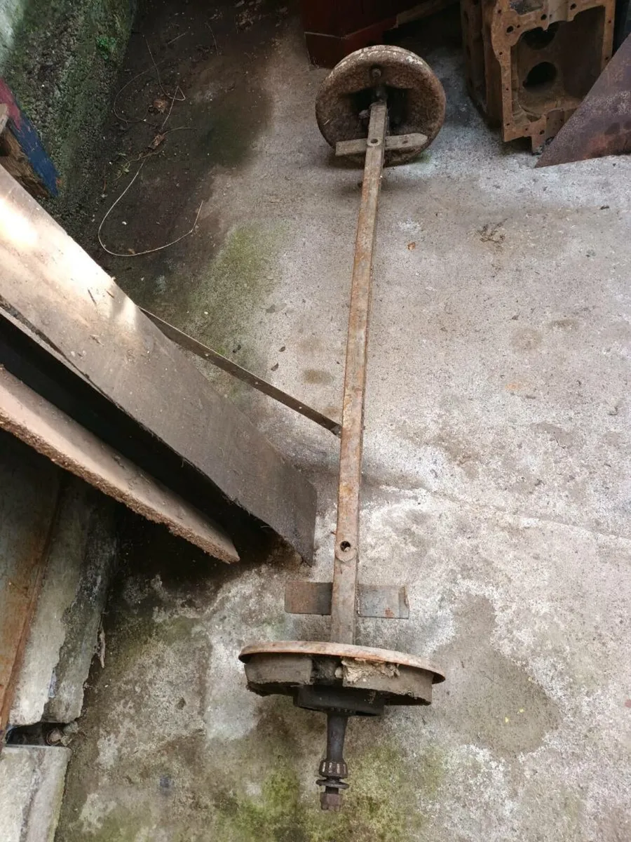 Vintage Car Front Axle - Image 3