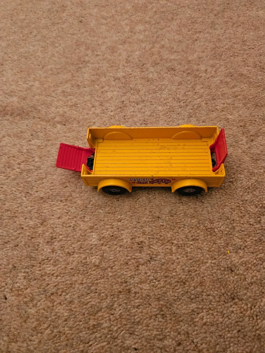 Corgi Circus trailer