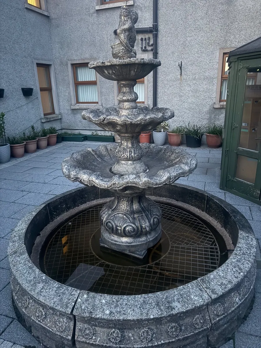 Water feature - Image 2