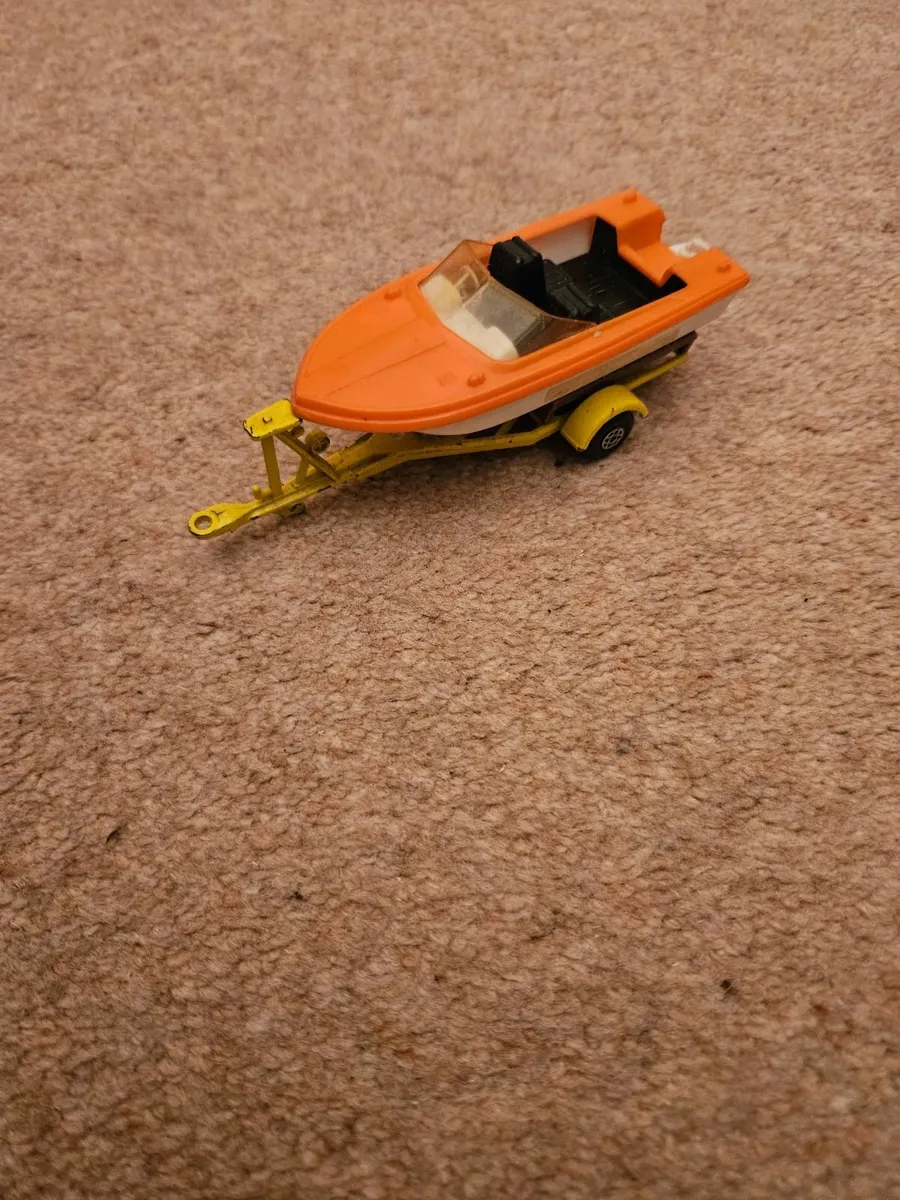 Matchbox Superkings Speedboat and Trailer