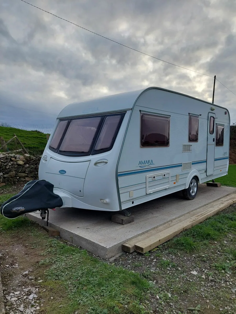 Amara 5 berth caravan - Image 2
