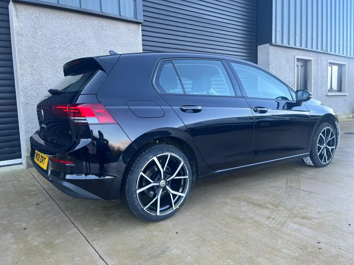 Volkswagen Golf 2021 - Image 3