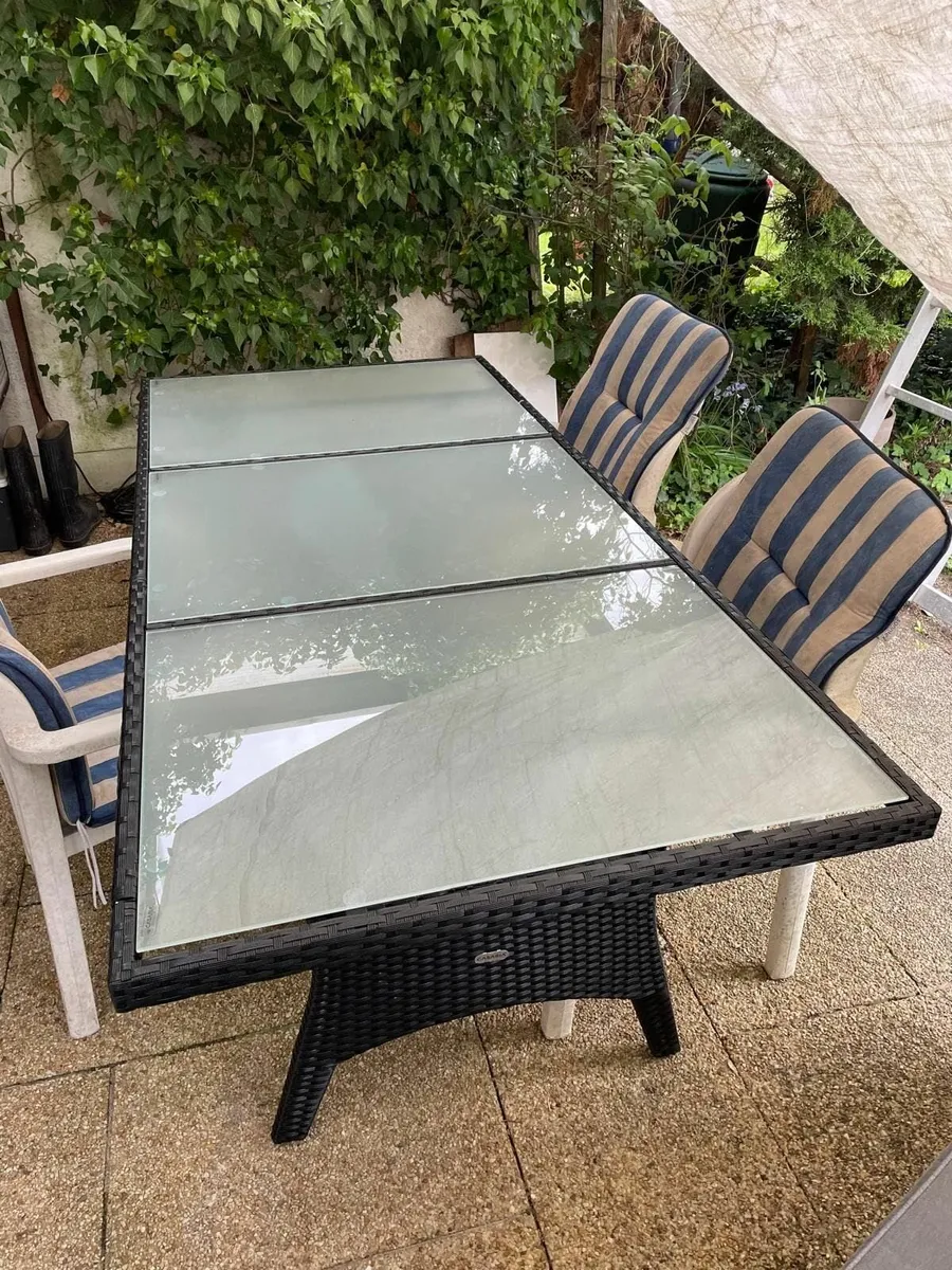 Polyrattan Garden Table with Shelf, Safety Glass T - Image 3