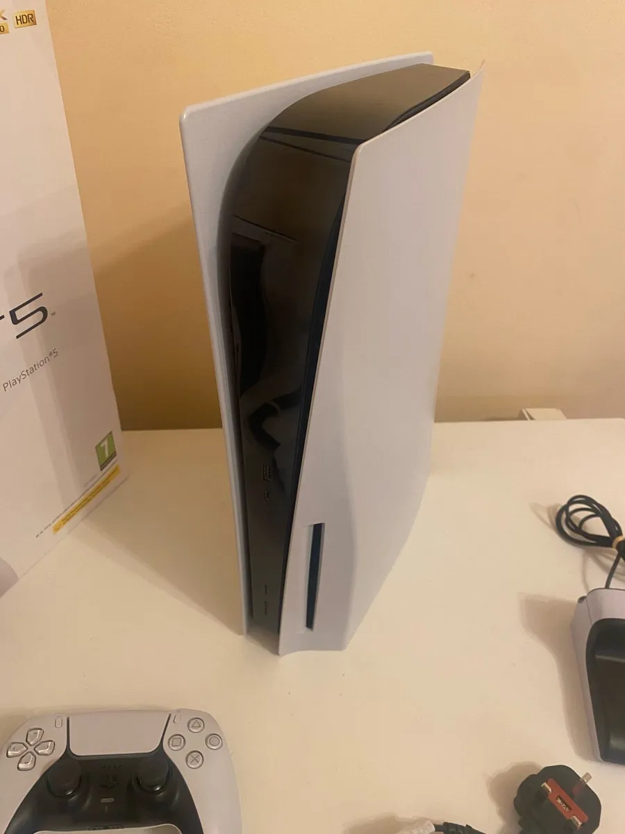 PlayStation 5 console (PS5 disc edition) - Image 2