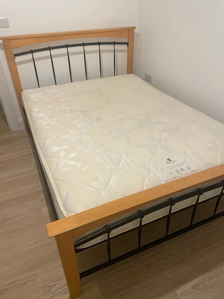 Double bed and mattress - Image 3