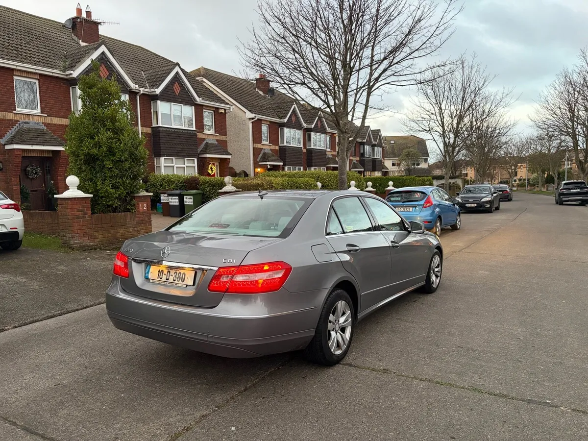 MERCEDES E-CLASS NCT-10-206 TAX-06-206 - Image 4