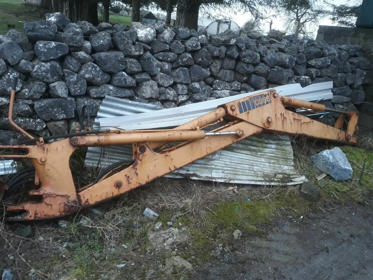 Case 580 back actor - Image 2