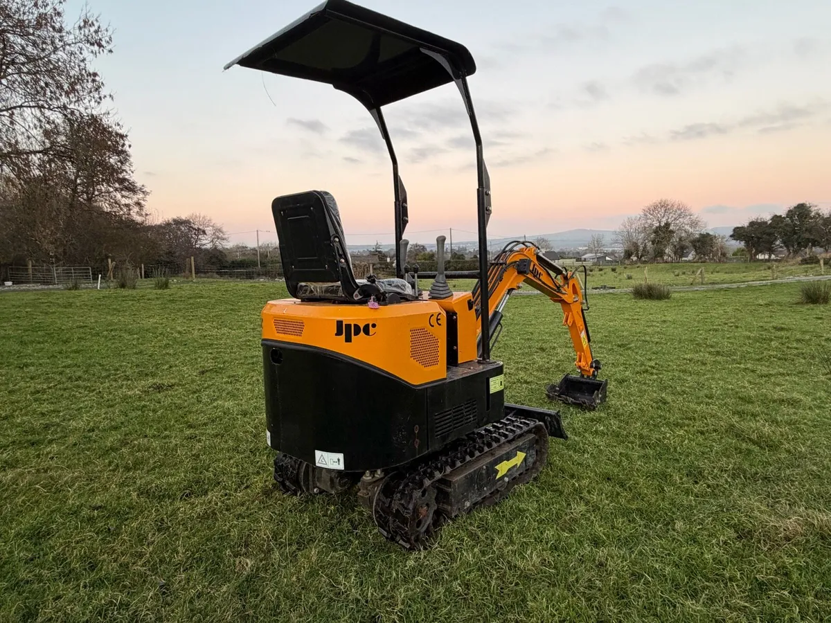 Mini digger JPC - Image 2