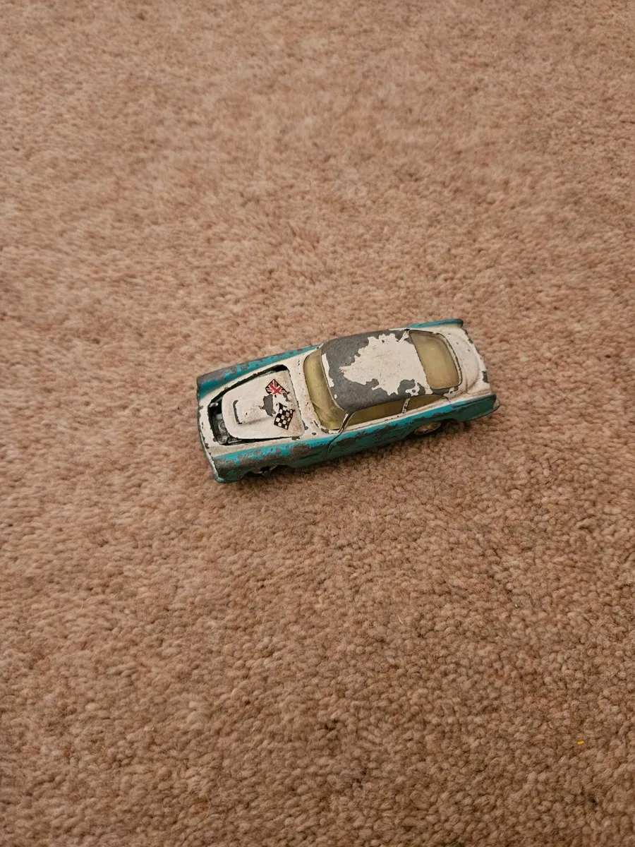 Corgi Aston Martin - Image 1