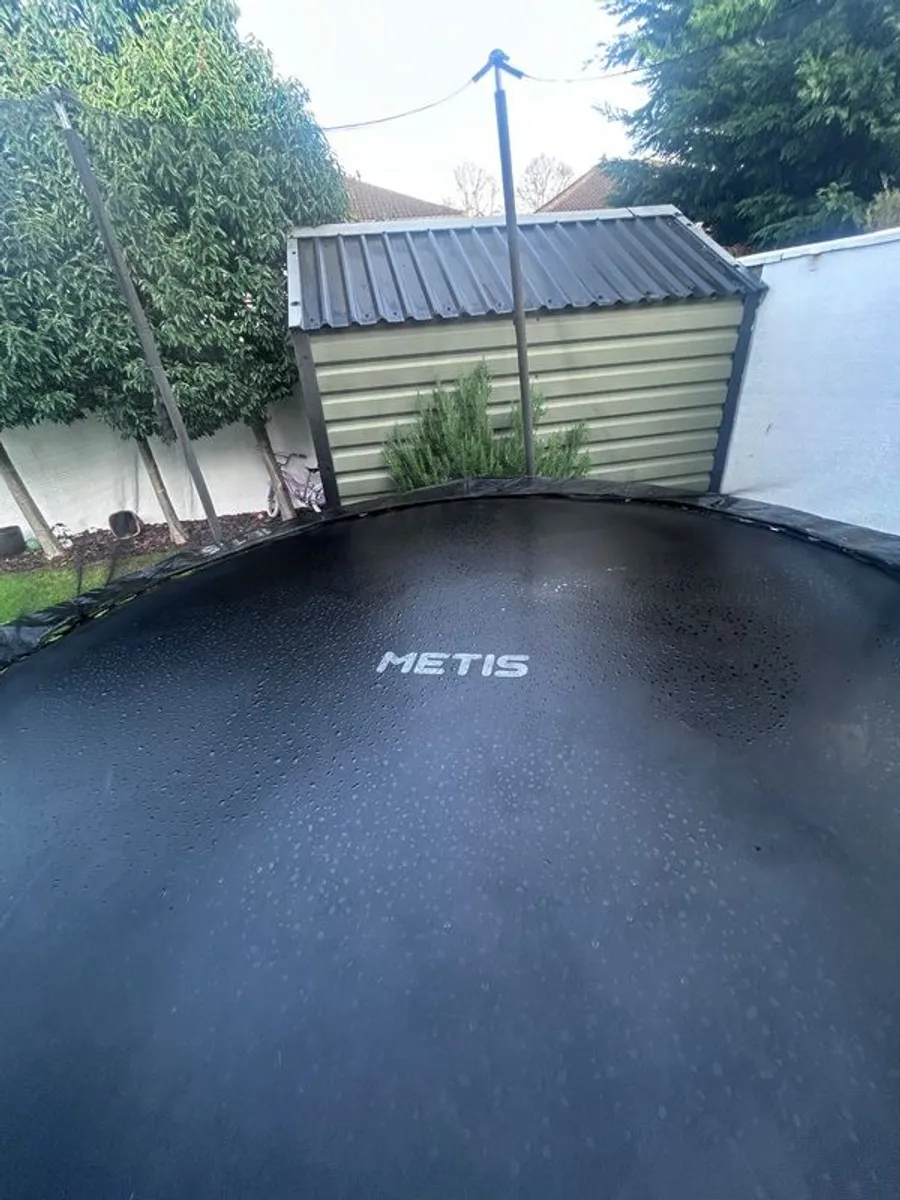 METIS Garden Trampoline - Image 1