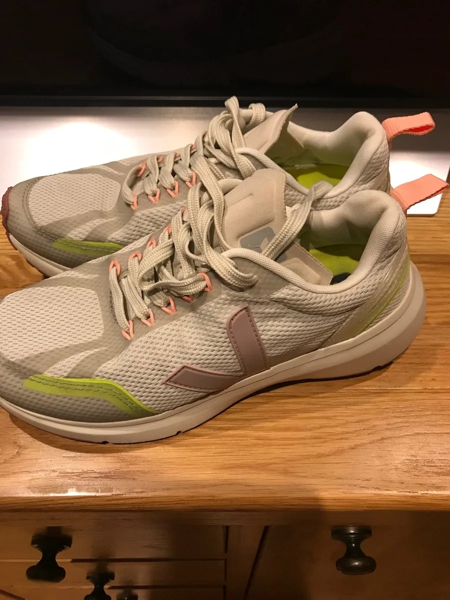 VEJA runners - Image 2