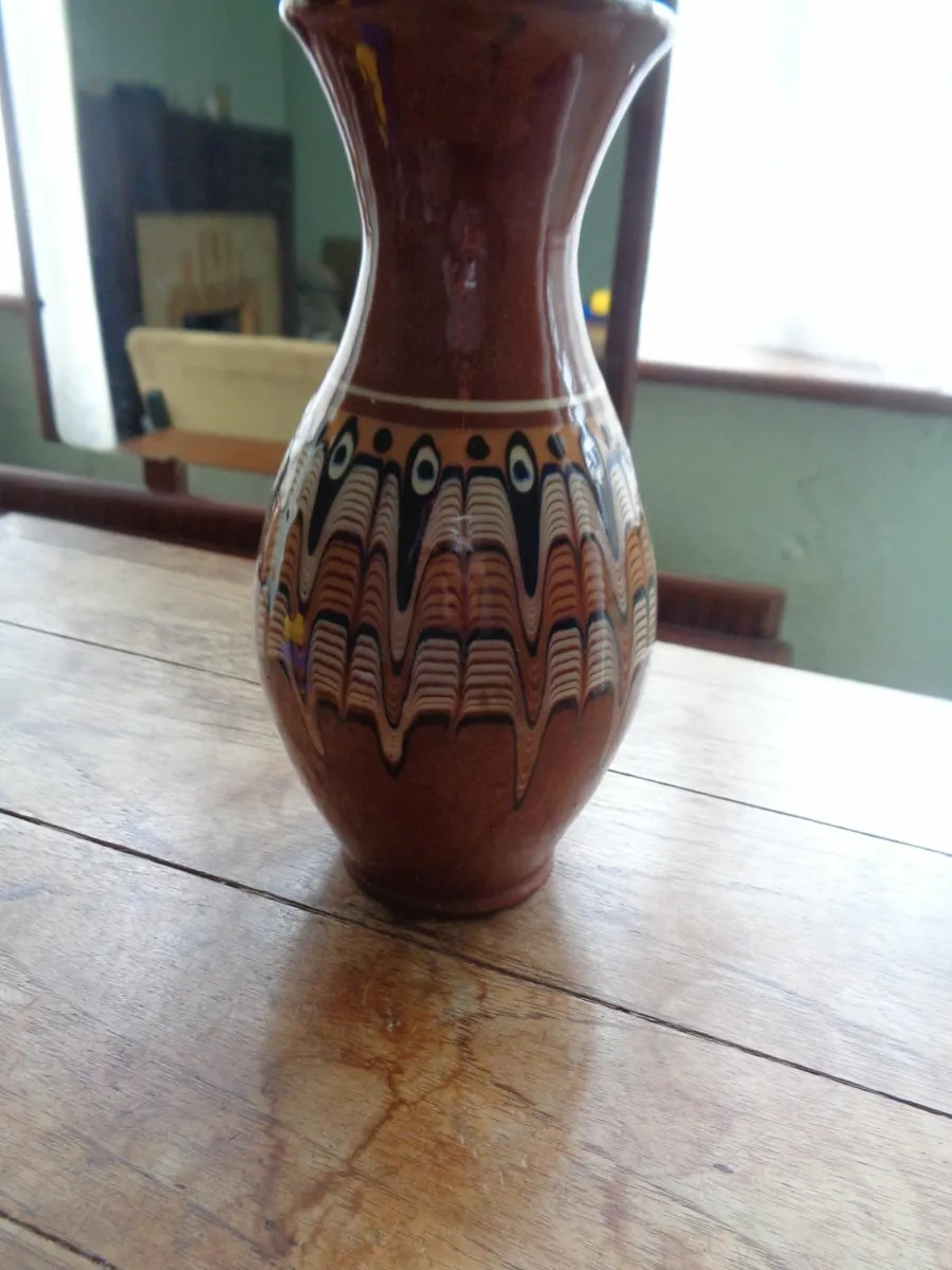 Bulgarian Hand Made Vase for Sale - Image 3