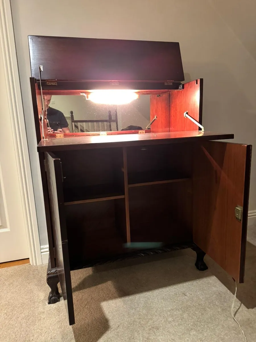 Vintage Cocktail/Drinks Cabinet - Image 2