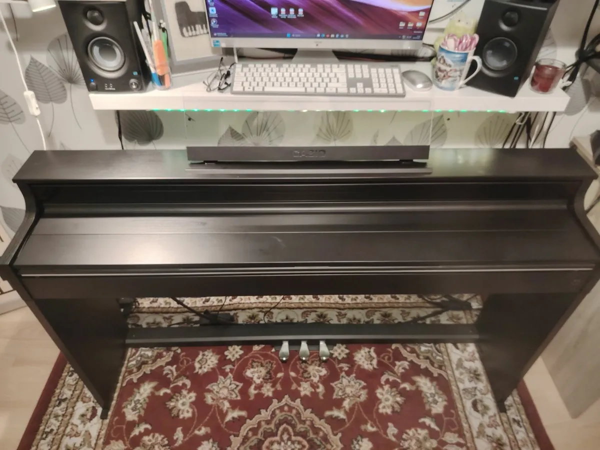 Beautiful Casio Celviano AP-S450 Digital Piano - Image 4