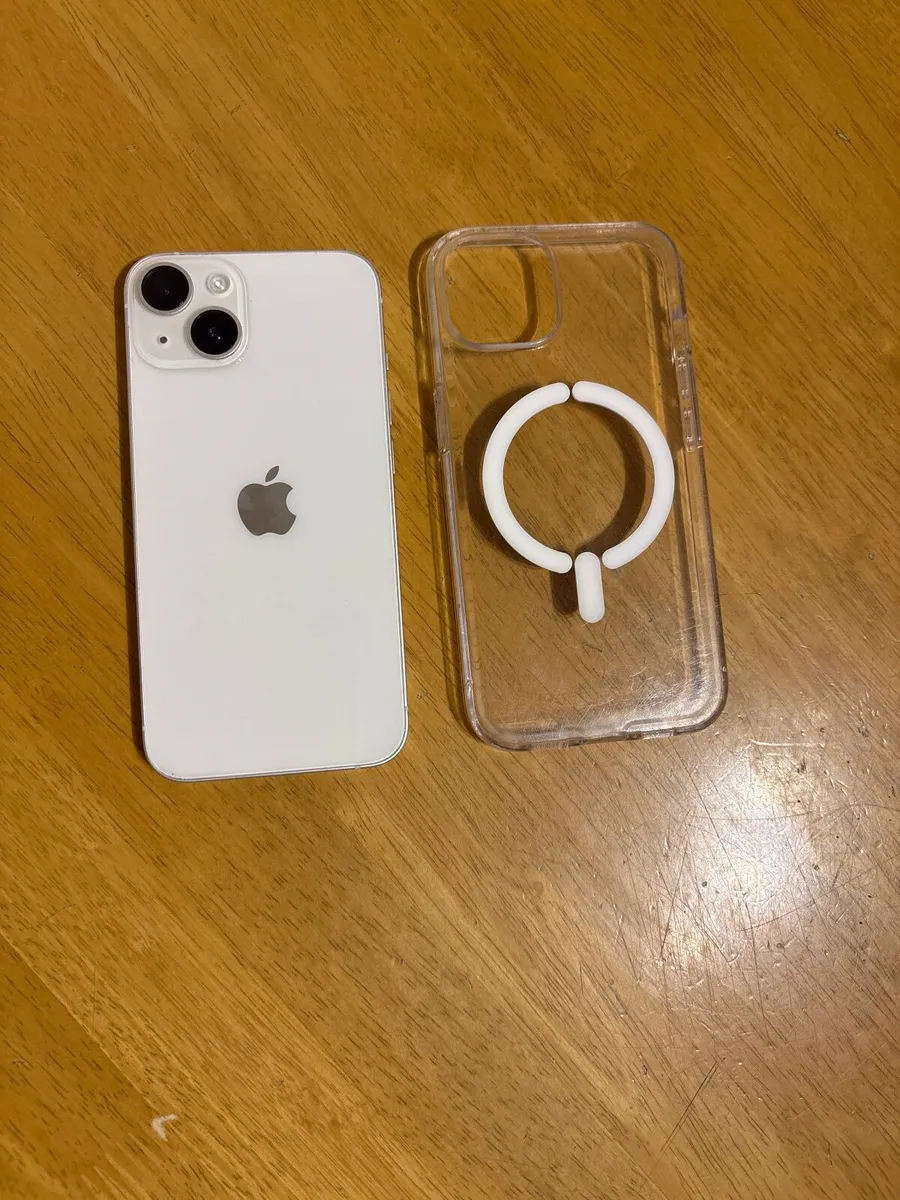iPhone 14 - Image 1