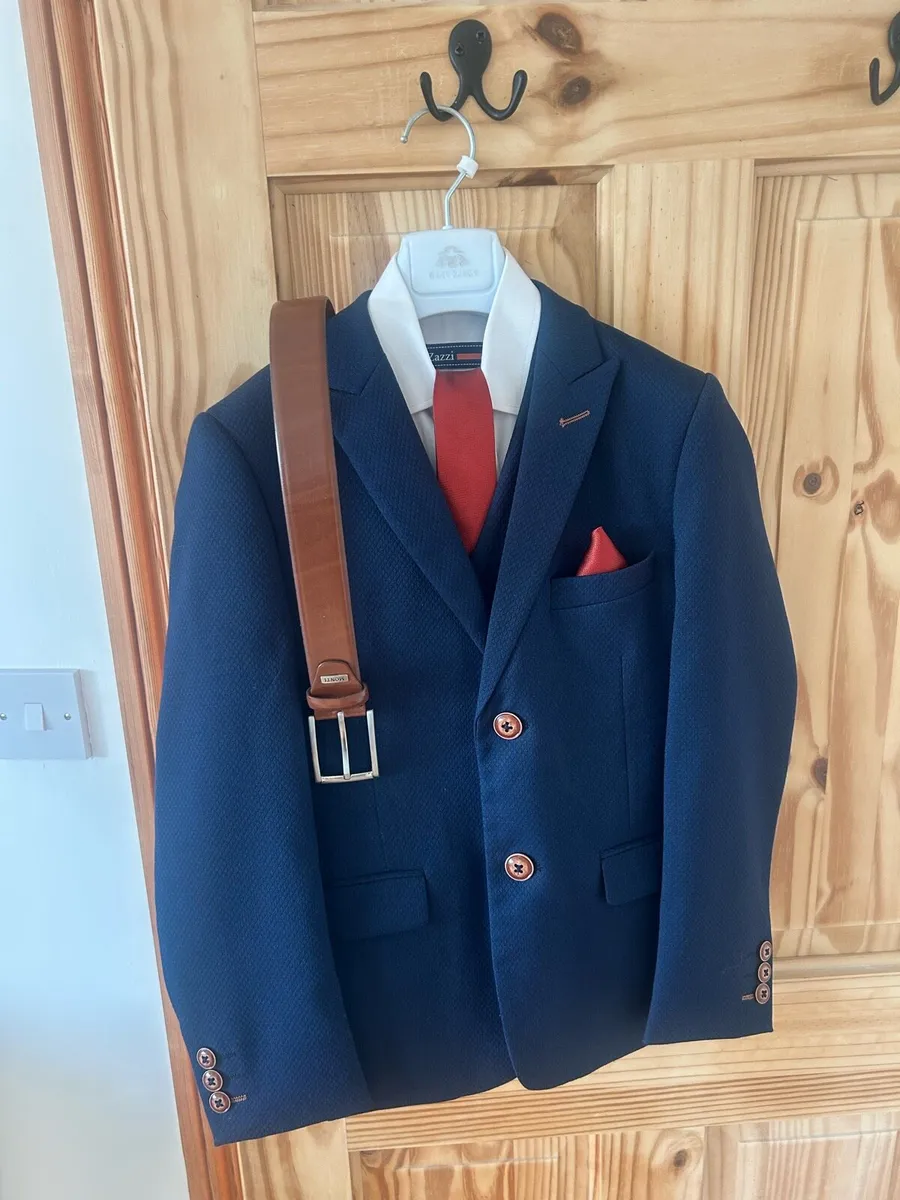 Boys communion suit - Image 4