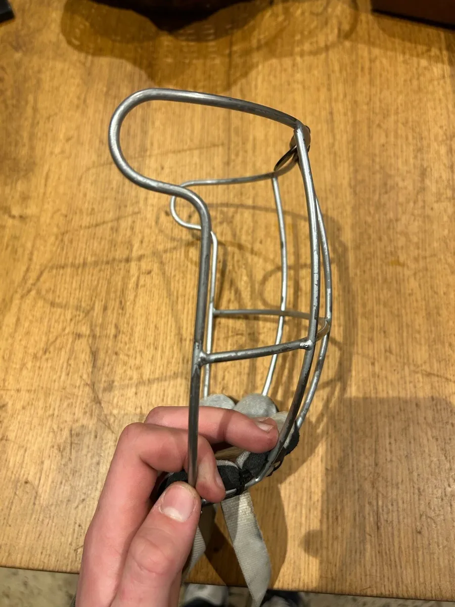 Oldstyle guard - Image 3