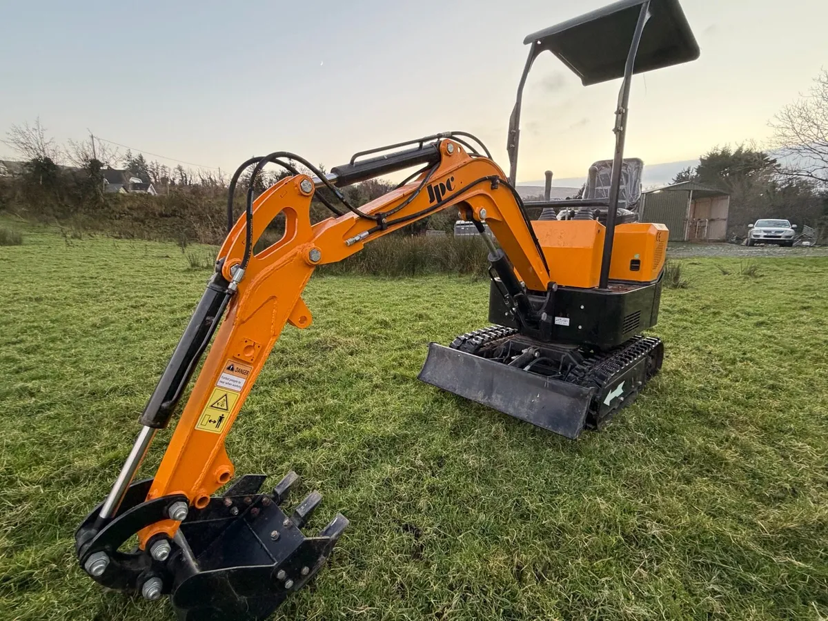 Mini digger JPC - Image 3