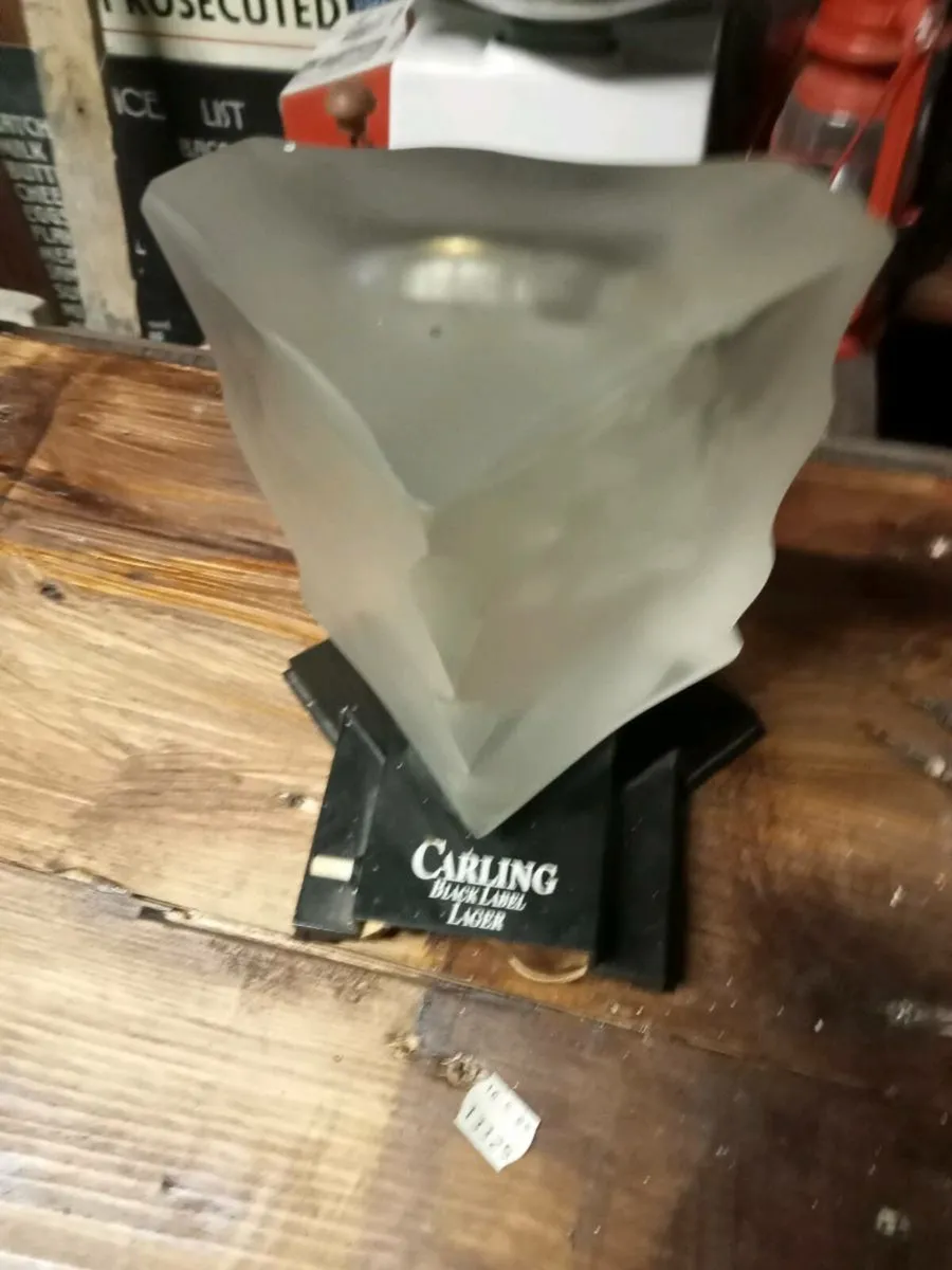 Old Carling bar font - Image 2