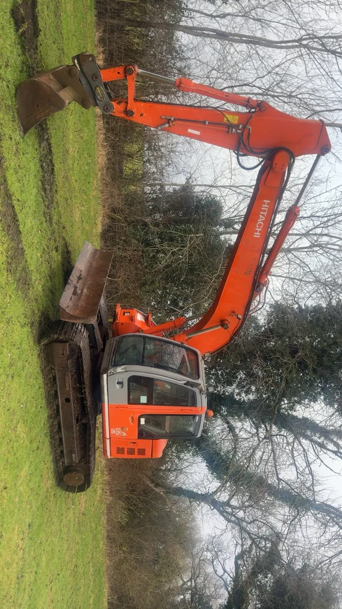 Hitachi 135US Zero Tail Swing****** - Image 3