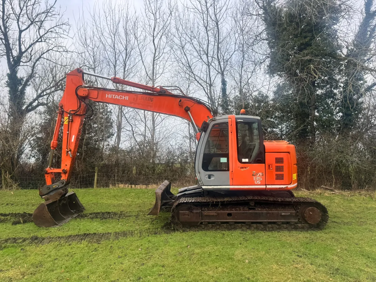 Hitachi 135US Zero Tail Swing****** - Image 4