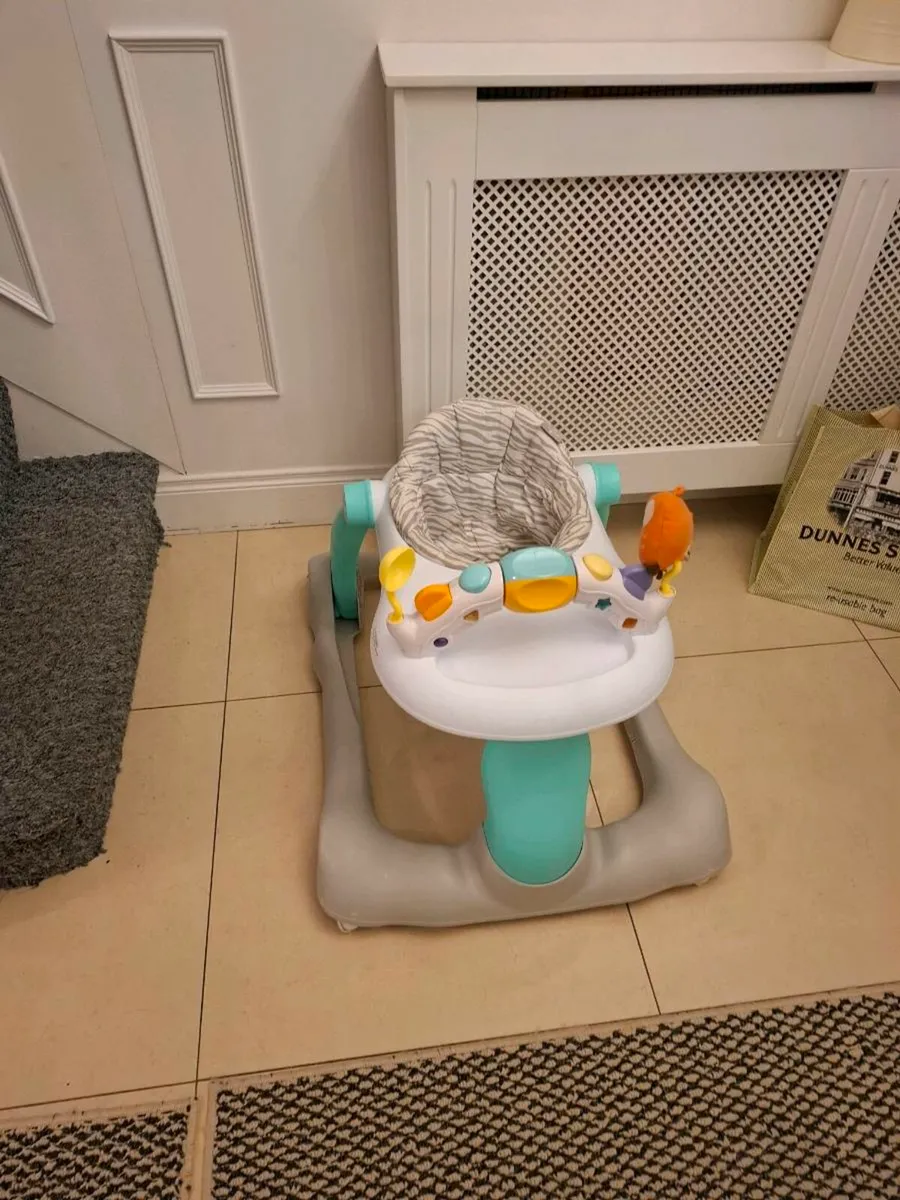 Baby walker and high chair - Image 2