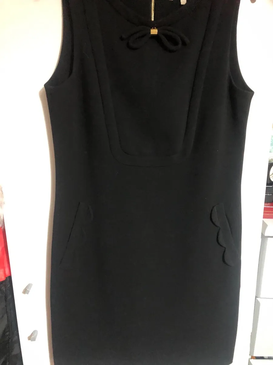 Ladies stunning designer dress size 1 €20 - Image 2