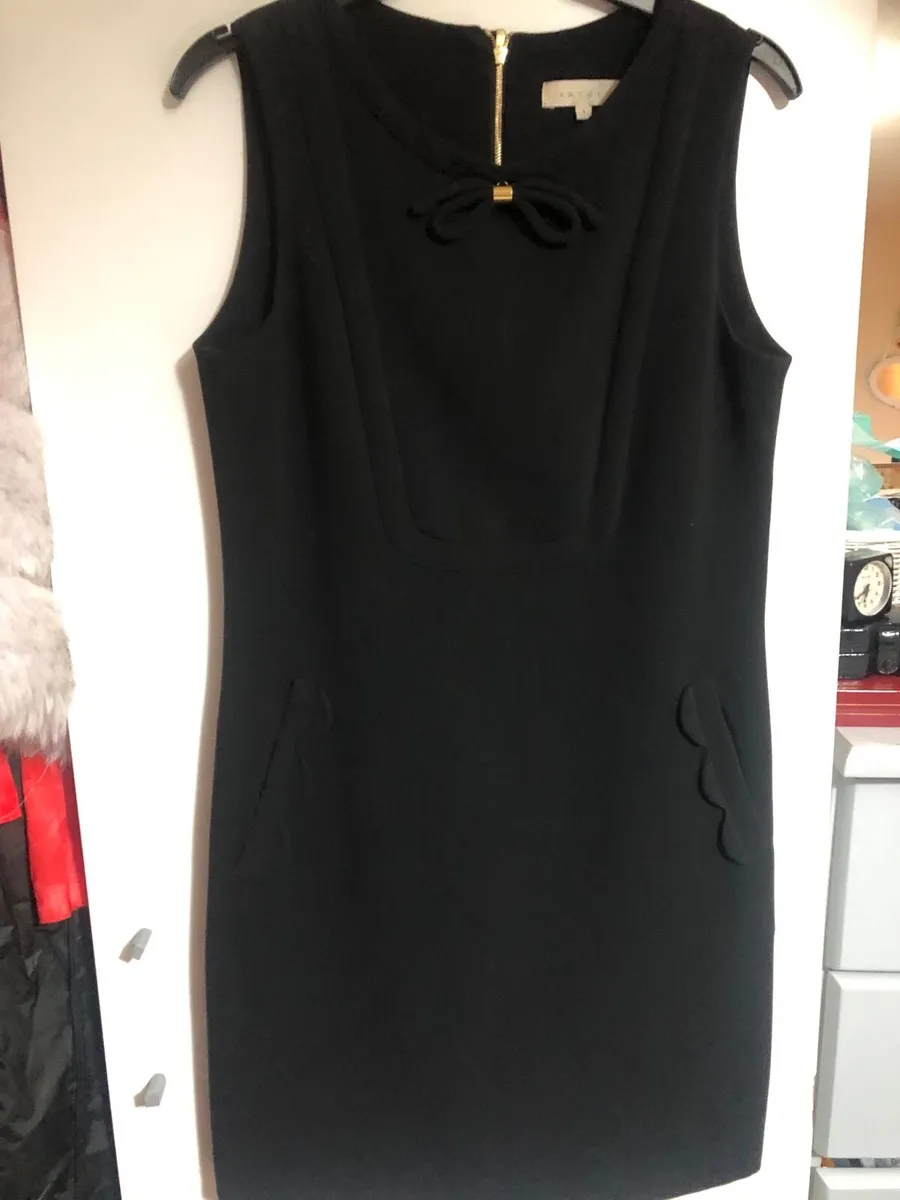 Ladies stunning designer dress size 1 €20 - Image 4