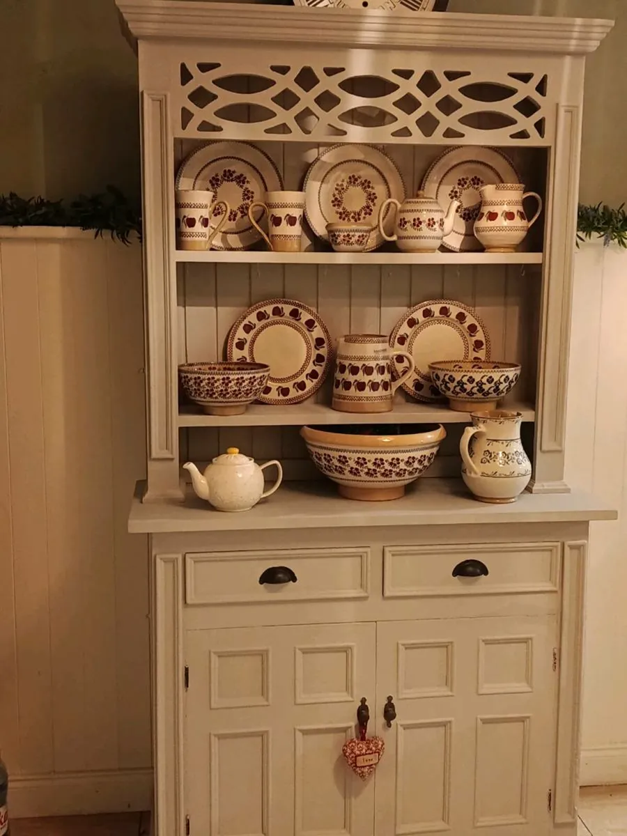 Solid kitchen dresser delivery arranged - Image 1