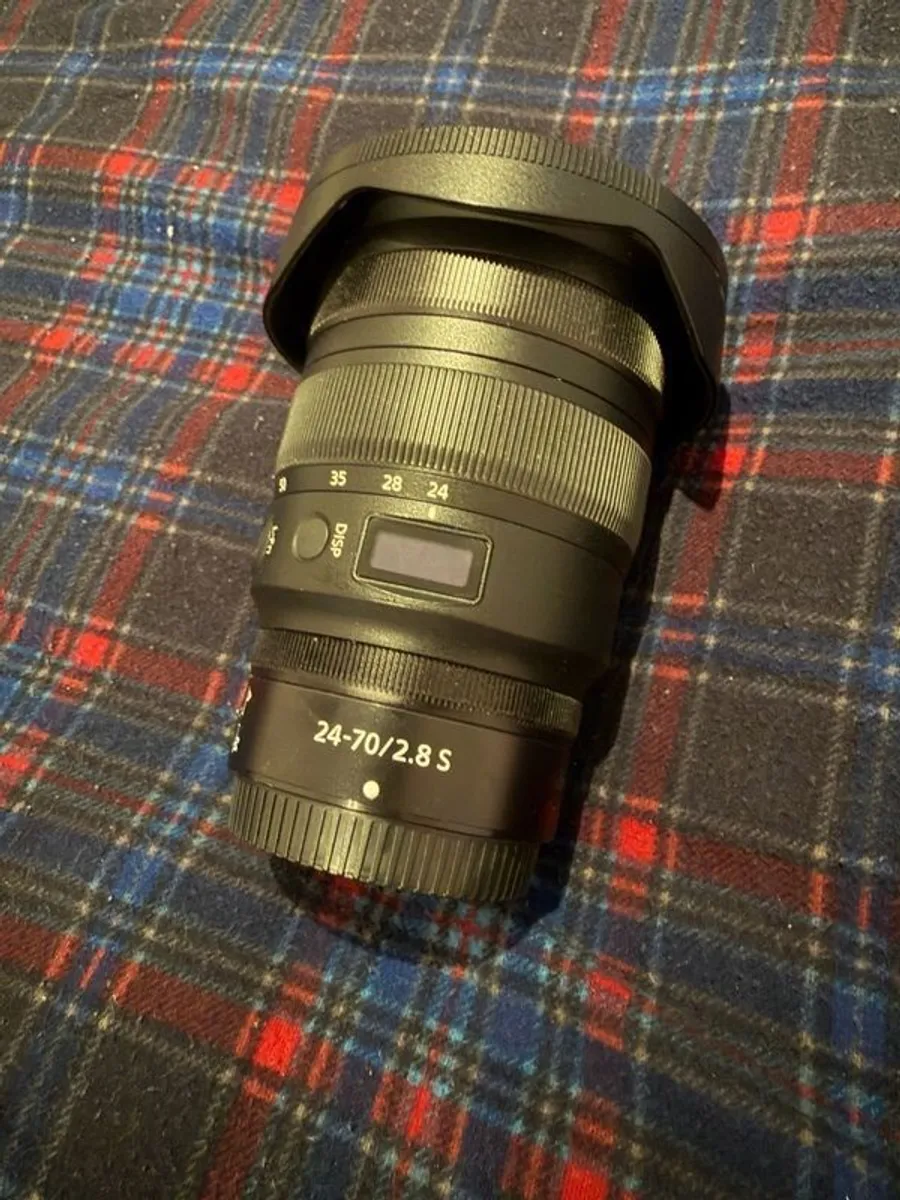 Nikon Nikkor Z 24-70mm f/2.8 S - Image 1