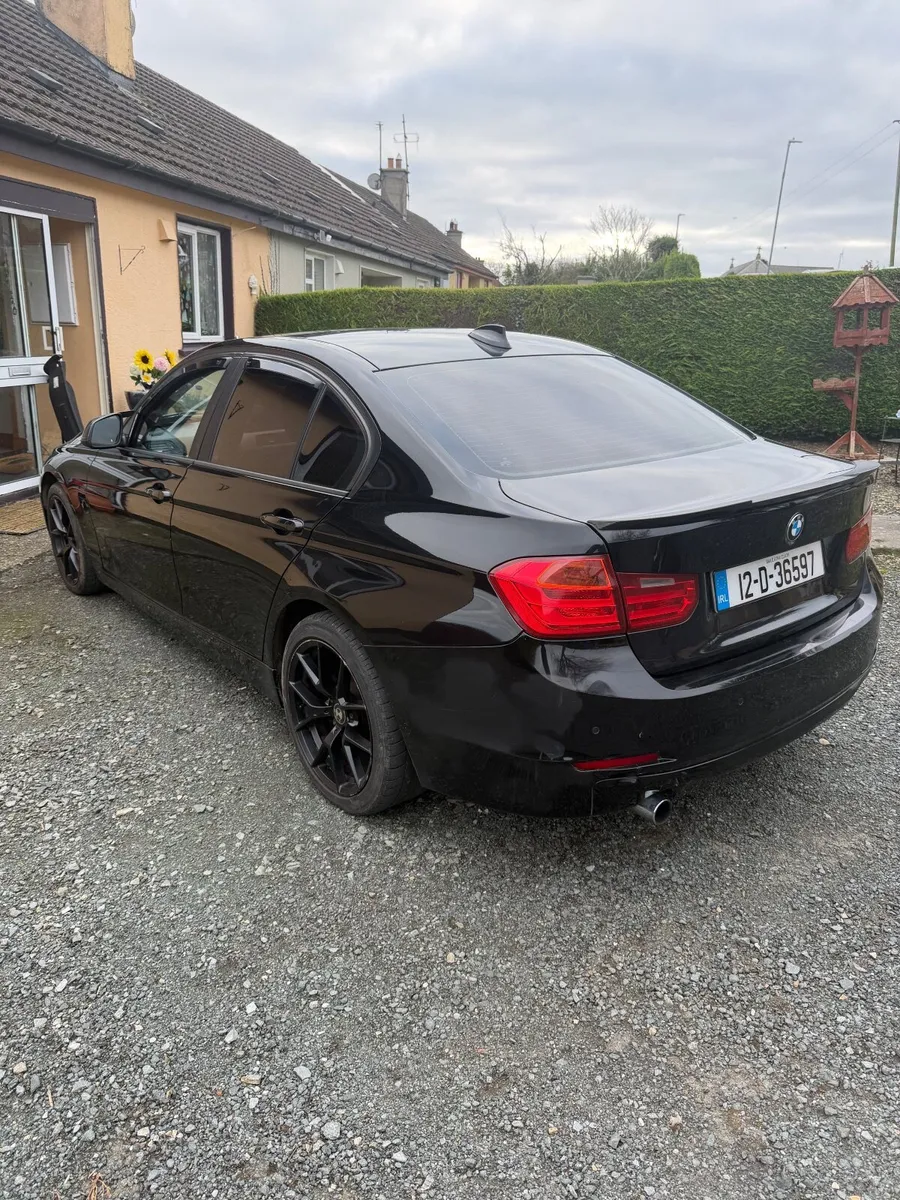 BMW 3-Series 2012 - Image 3