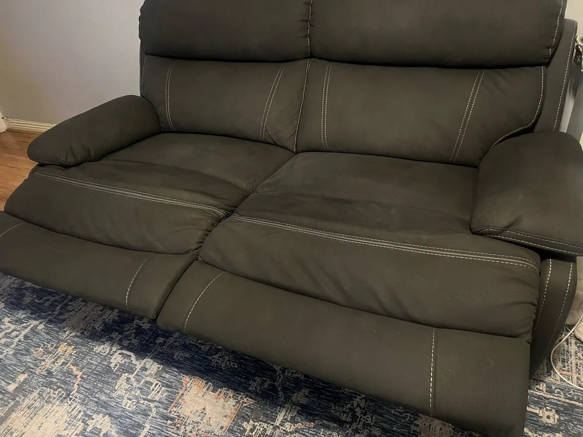 Beautiful 3 and 2 seater recliner sofas - Image 3