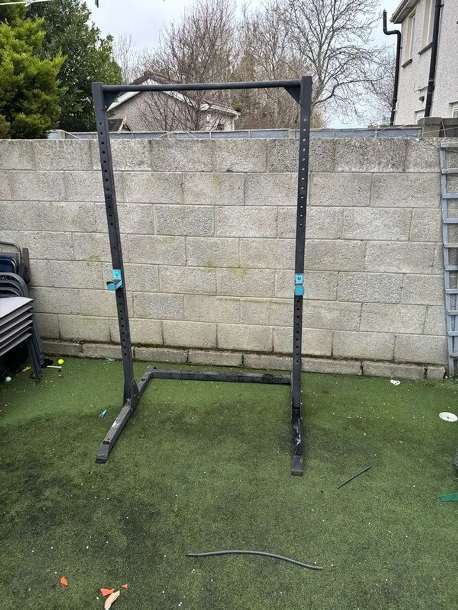 Squat/pull-up rack - Image 1