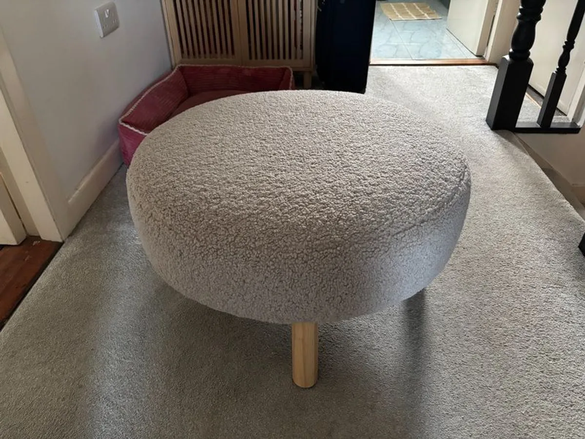 footstool / pouffe - Image 3