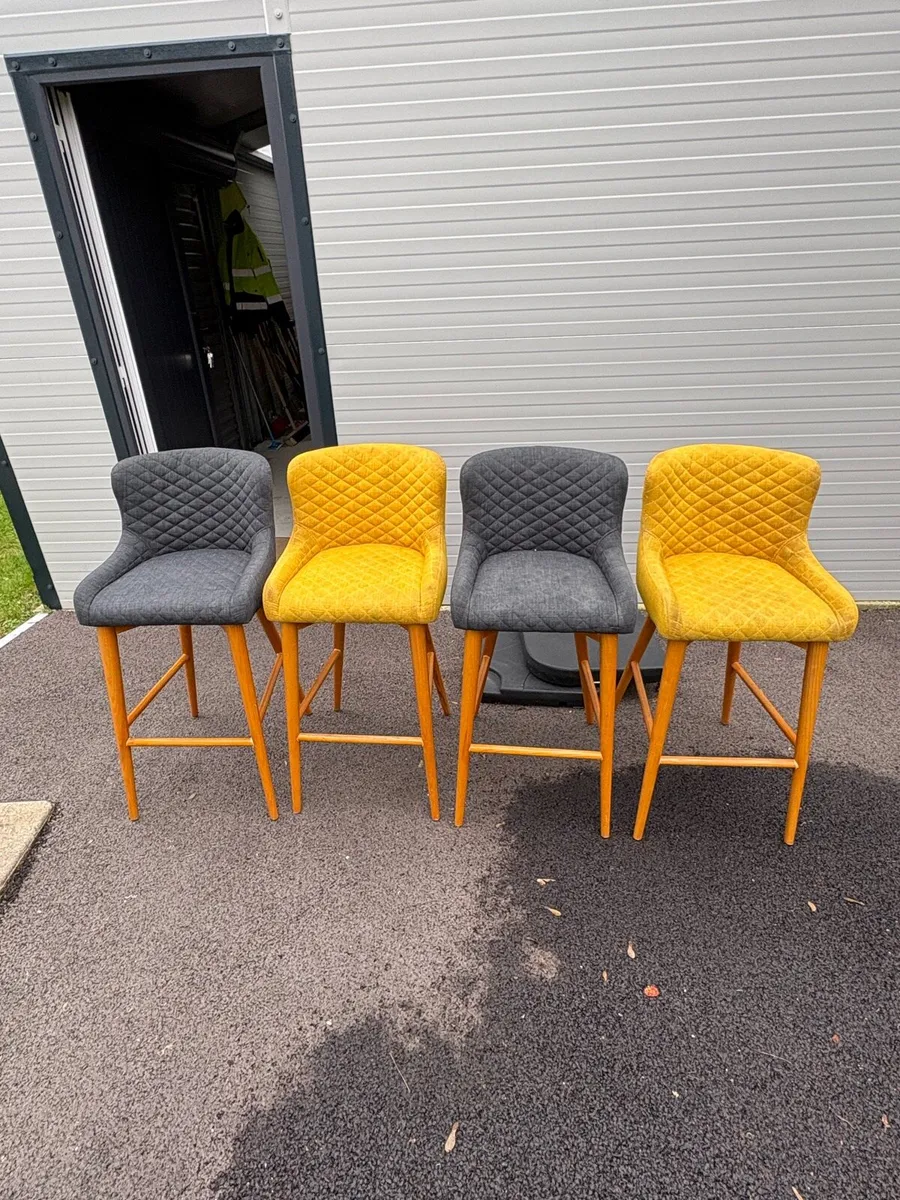 Island stools - Image 1