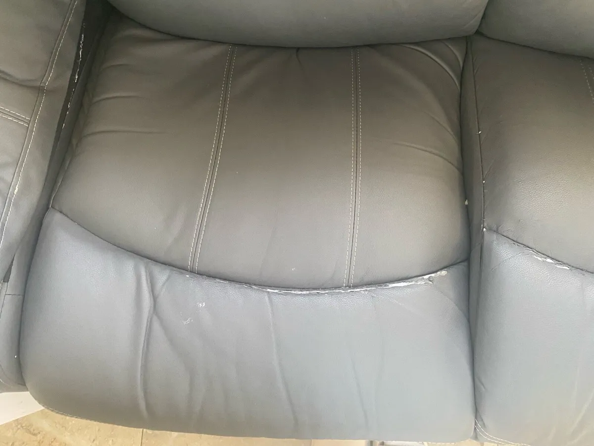 2x Sofa - Image 3