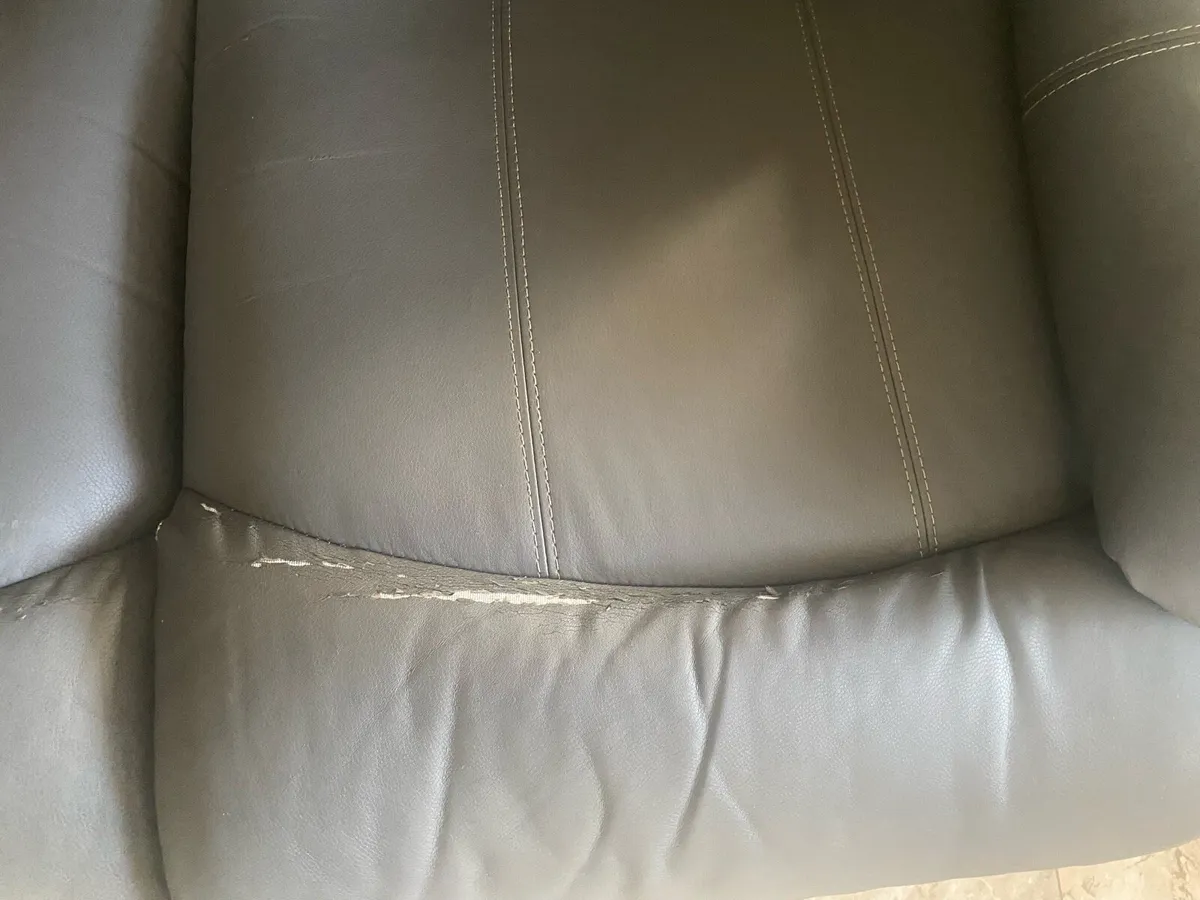 2x Sofa - Image 4