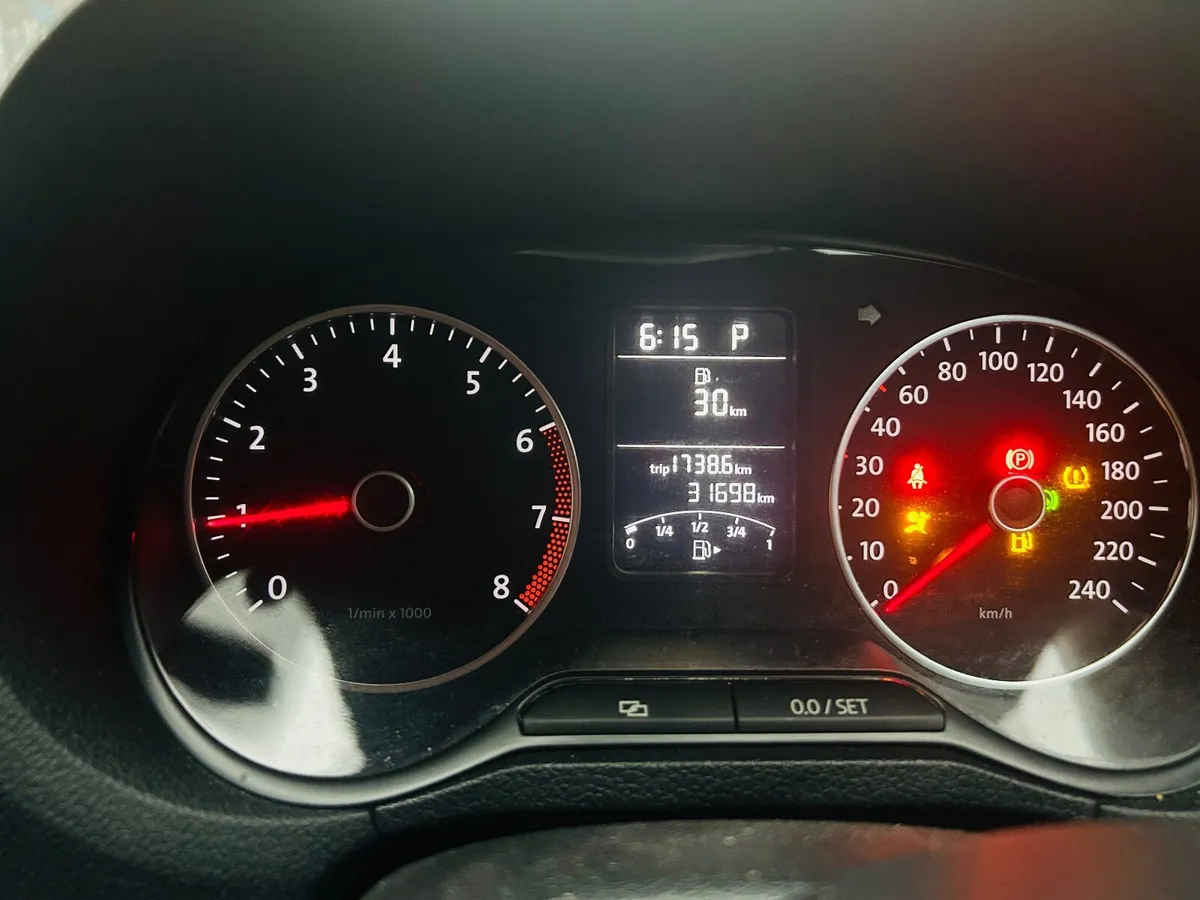 Volkswagen Polo 2013 - Image 4