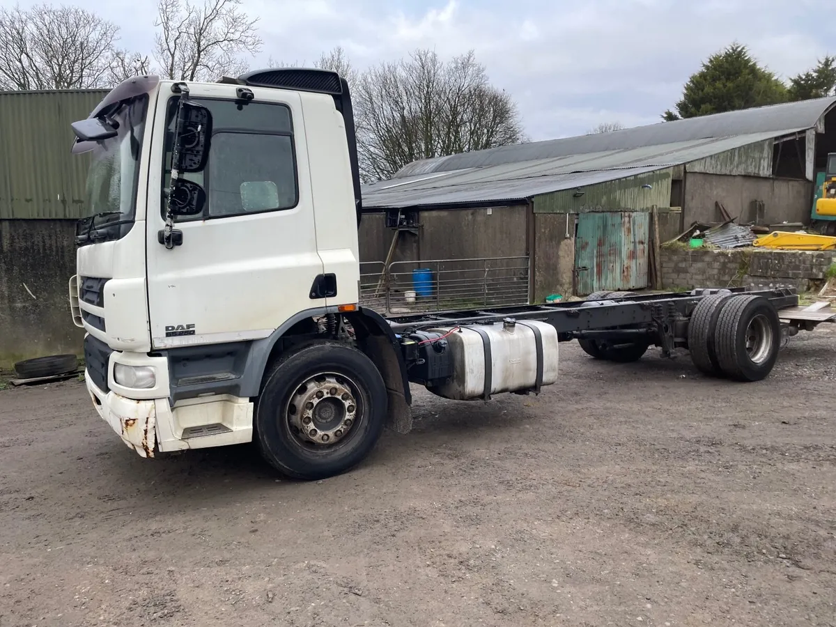Daf 65.250 rigid chassis and cab - Image 3