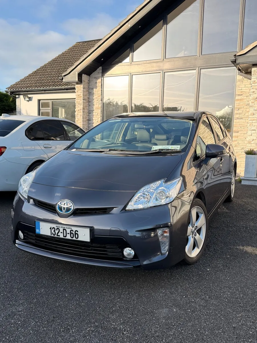 Toyota Prius 2013 - Image 1