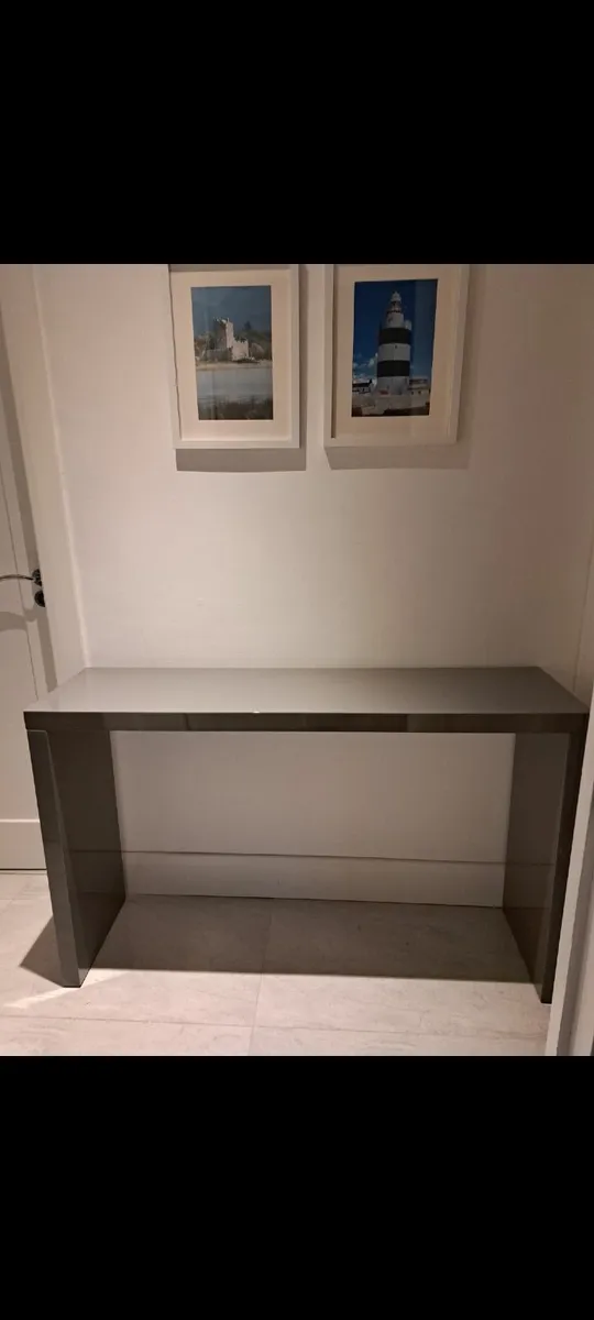 Console table in grey gloss - Image 1