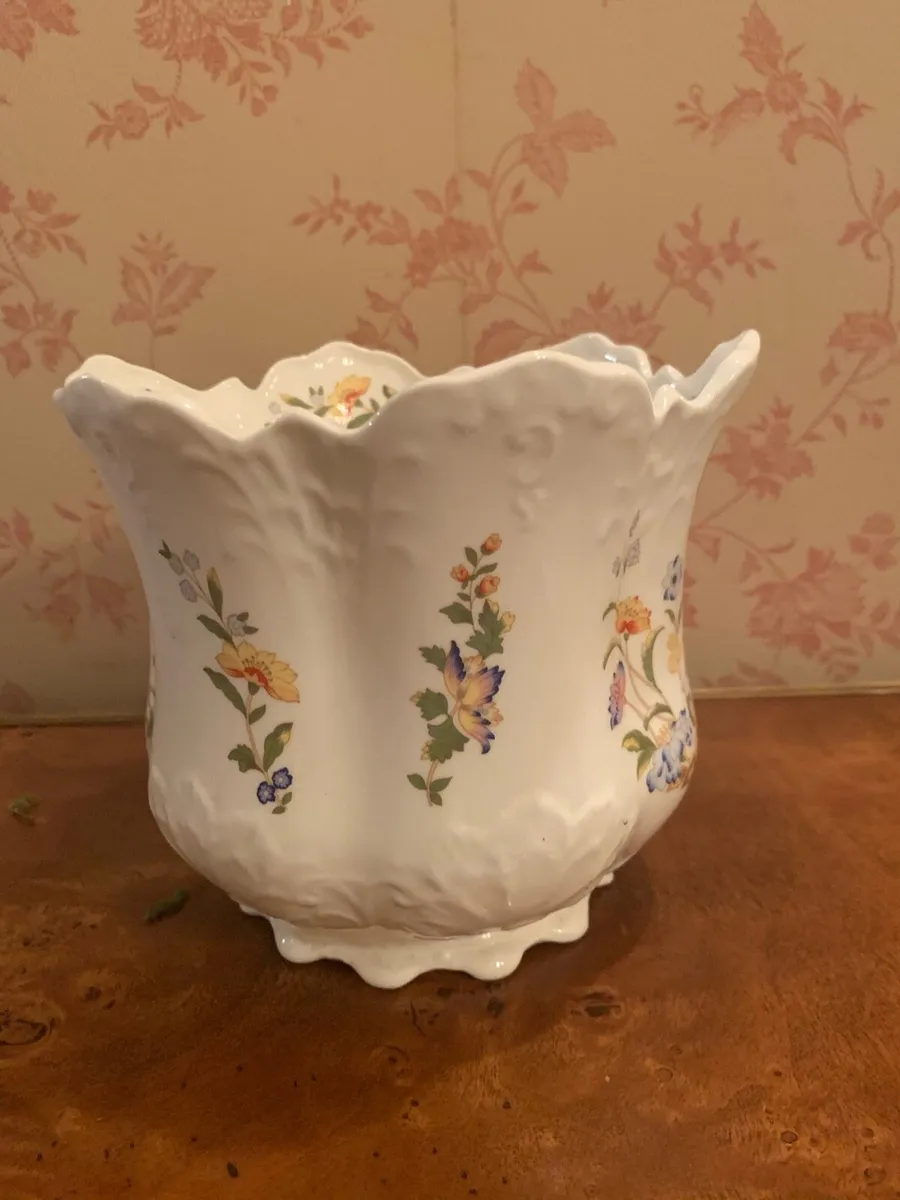 Aynsley Cottage Garden Planter - Image 2
