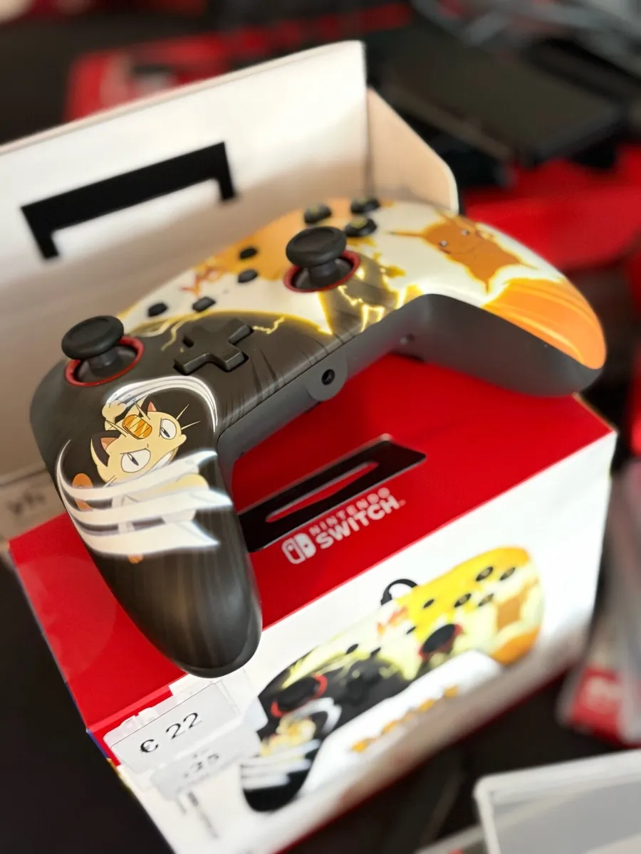 Nintendo Switch Console Bundle Fully working - Image 2