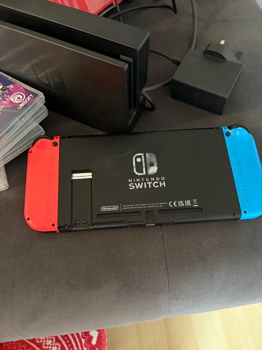 Nintendo Switch Console Bundle Fully working - Image 4