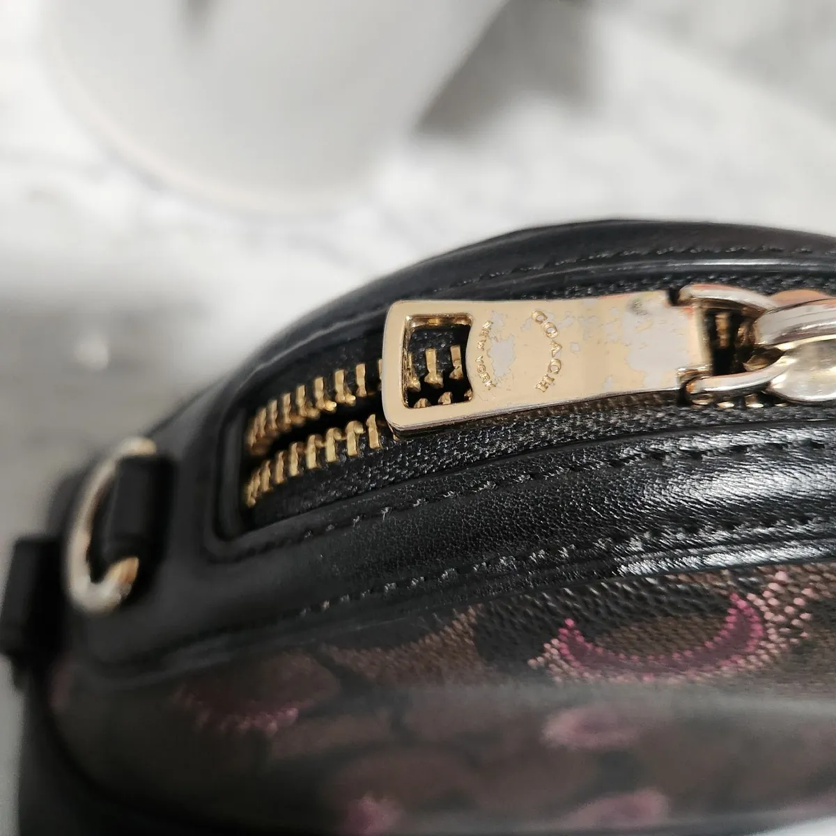 Coach crossbody bag - Image 2