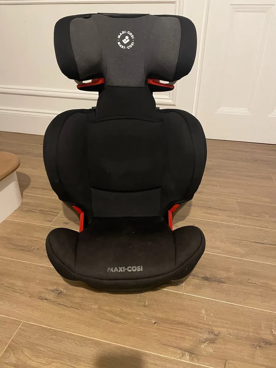 Car seat - Image 1