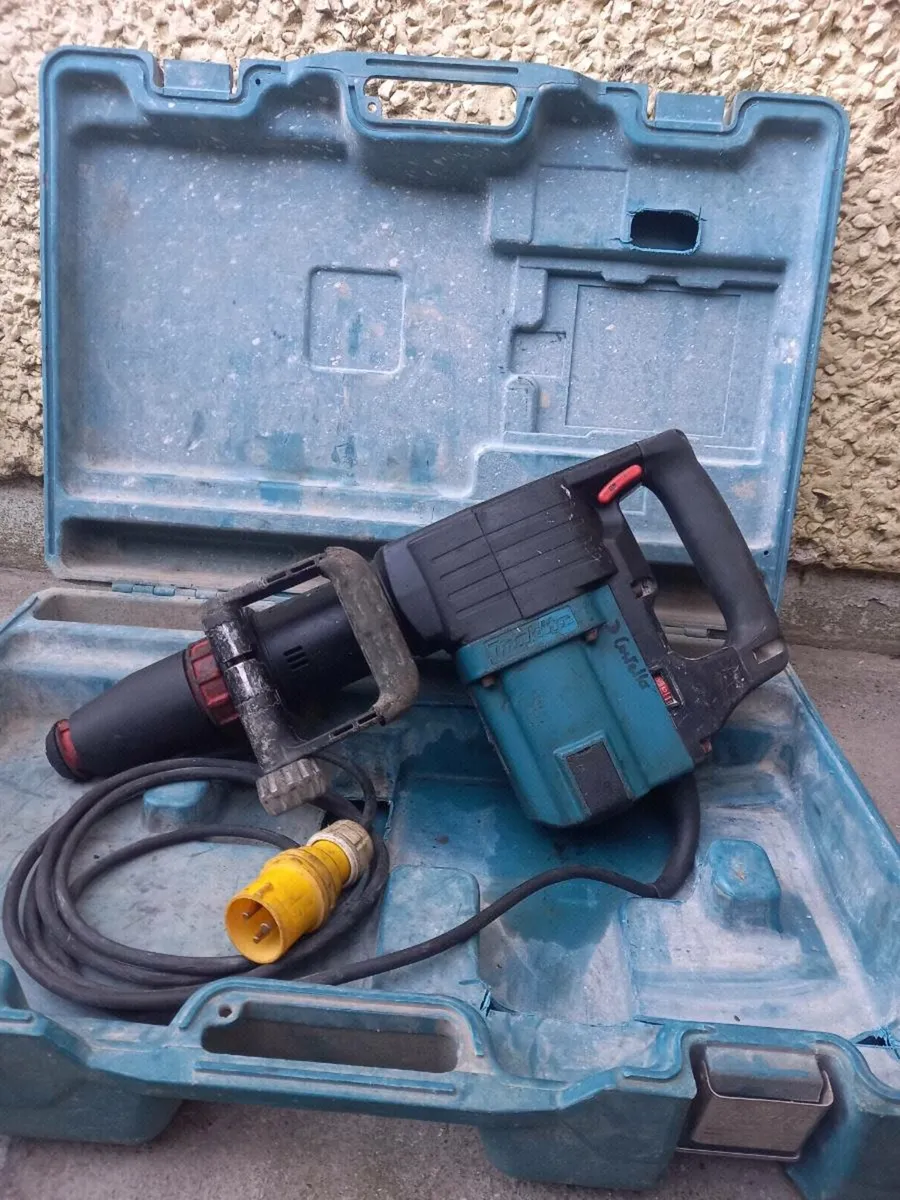 Makita Concrete Breaker - Image 2