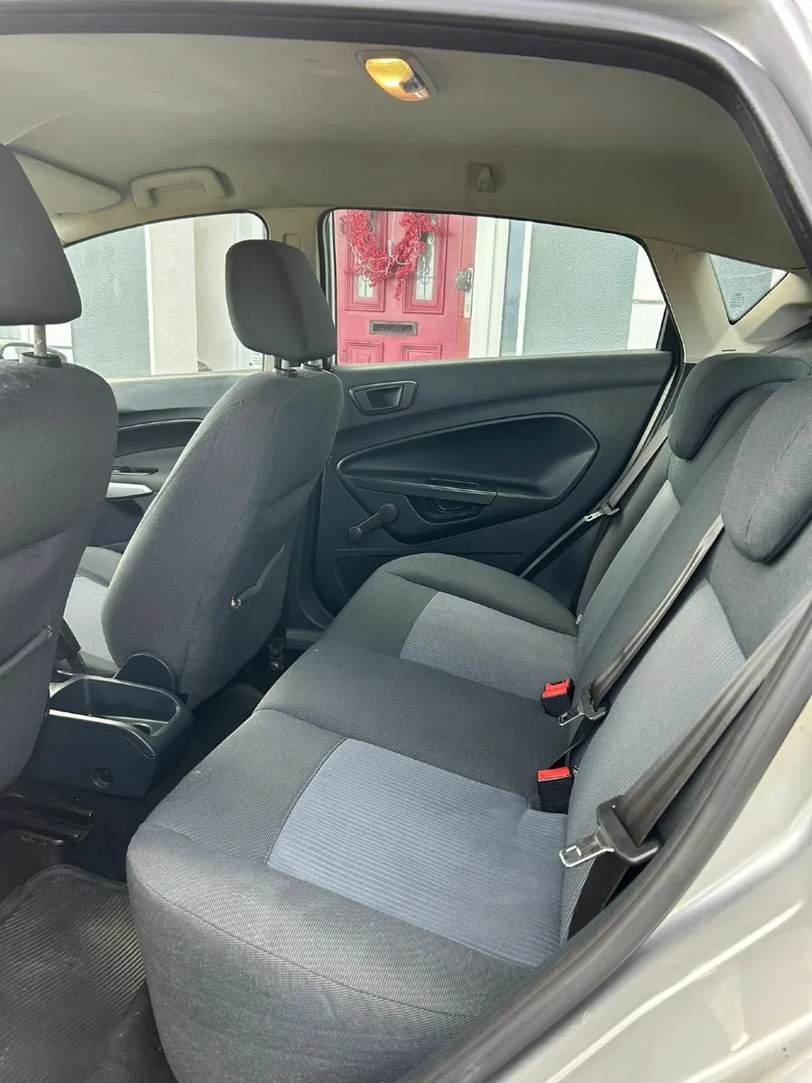 Ford Fiesta 2012 - Image 4