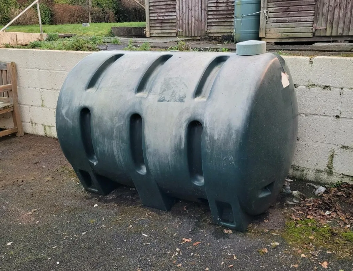 Free Oil Tank - Image 1