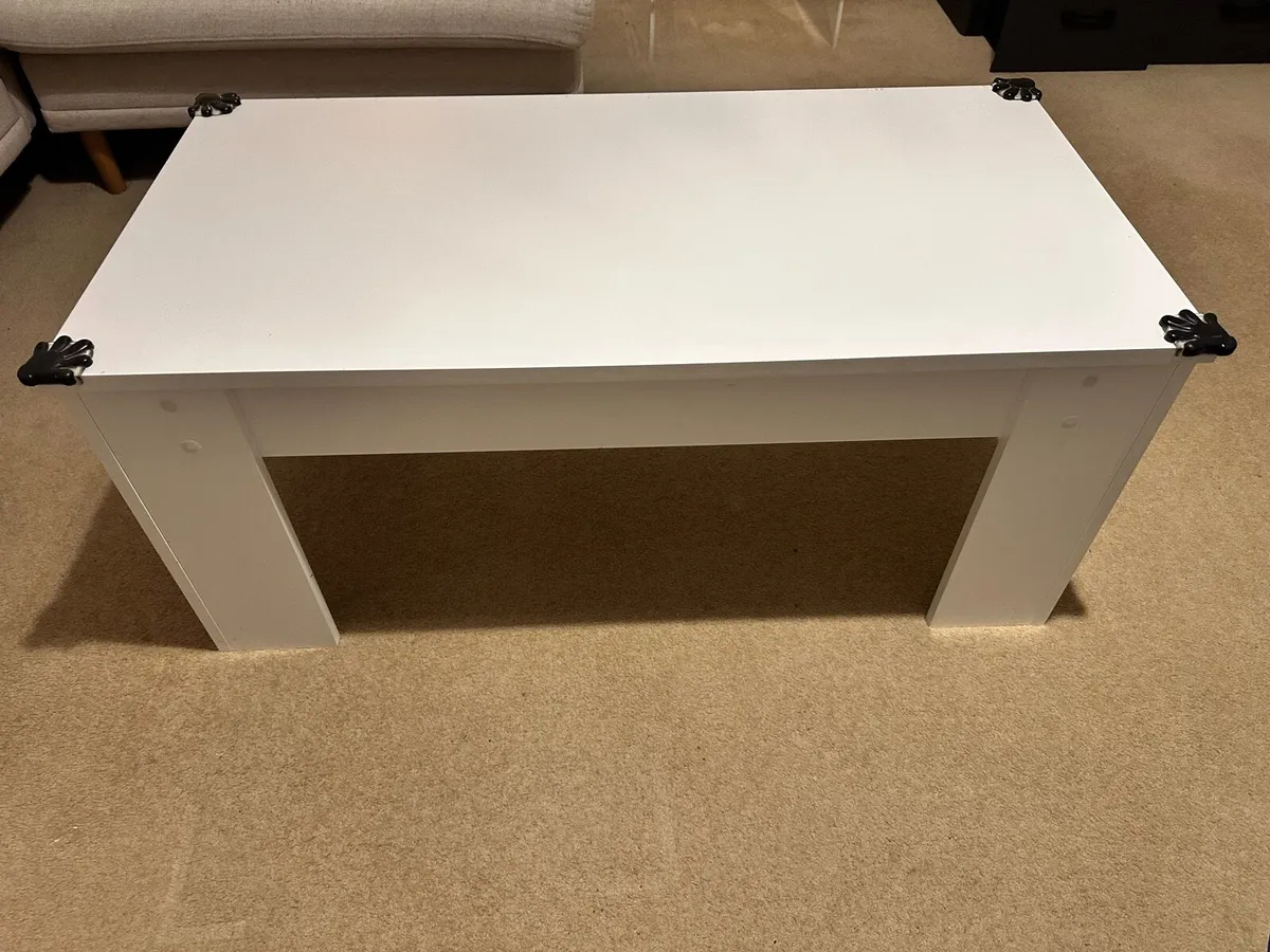Retractable coffee table - Image 1